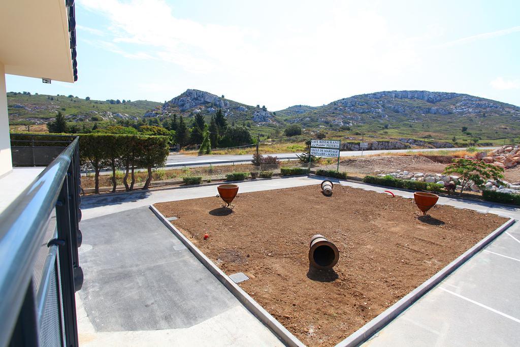 Hotel Restaurant Les Pielettes Le Rove ภายนอก รูปภาพ