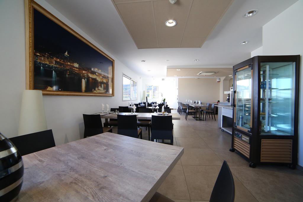 Hotel Restaurant Les Pielettes Le Rove ภายนอก รูปภาพ