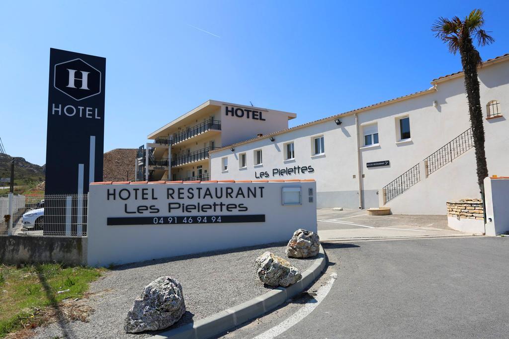 Hotel Restaurant Les Pielettes Le Rove ภายนอก รูปภาพ